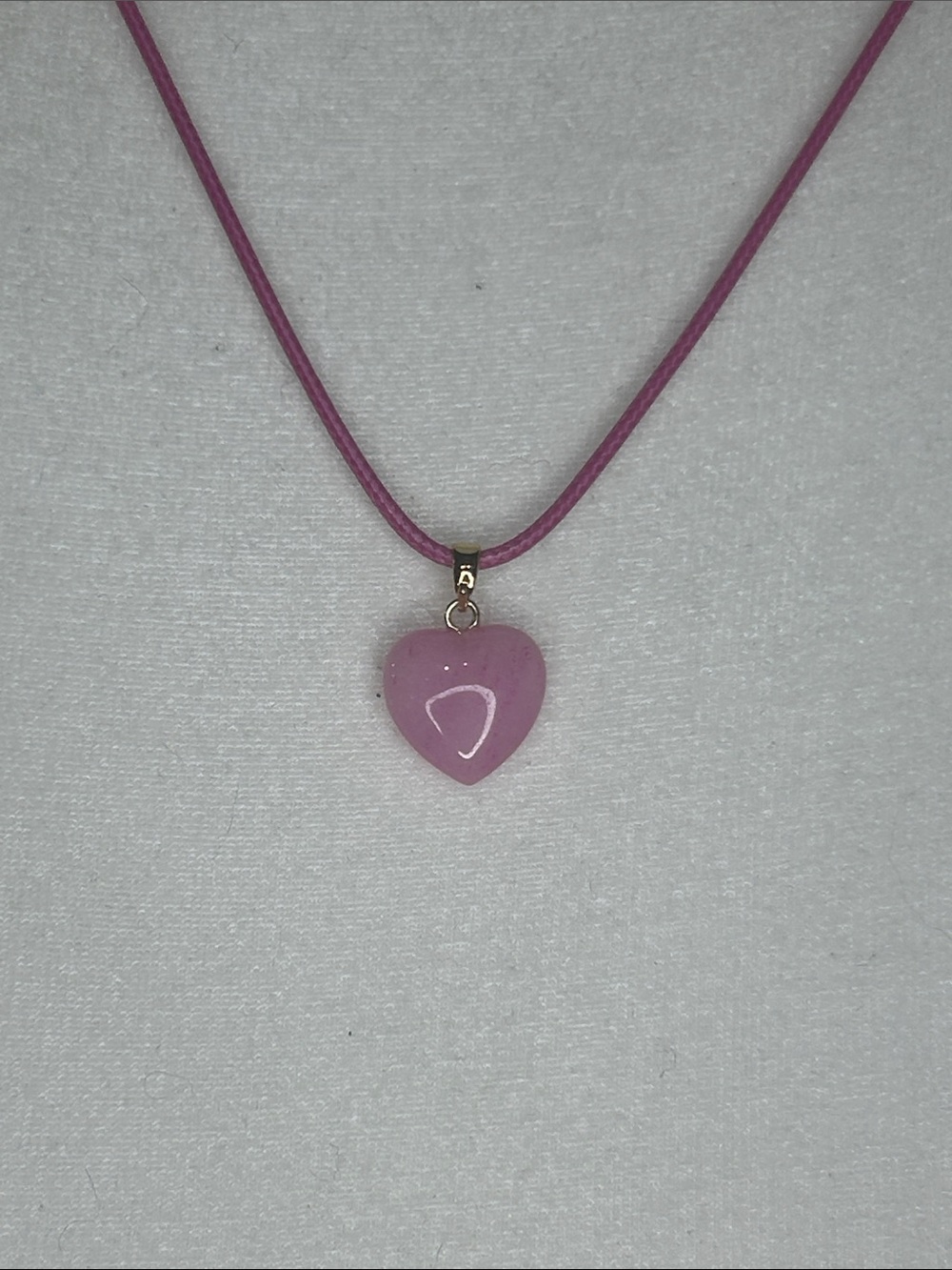 Tiny 1/2” Rose Quartz Heart Pendant Necklace 18” Dia New